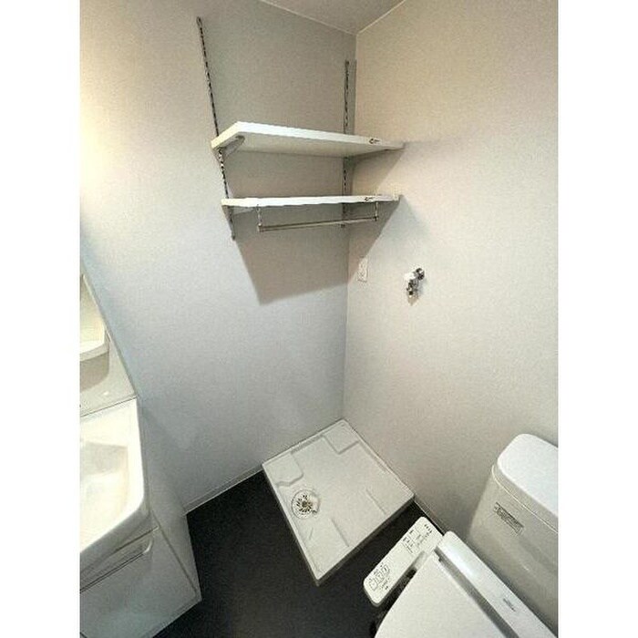 物件内観写真15　(洗濯機置場)