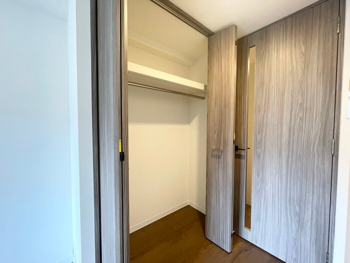 物件内観写真13　(収納)