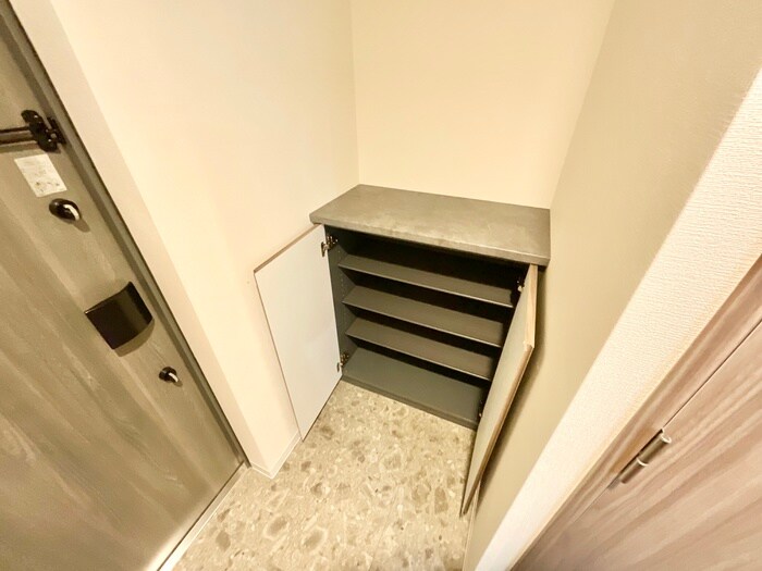 物件内観写真15　(靴箱)