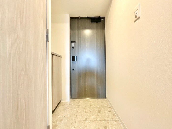 物件内観写真15　(玄関)