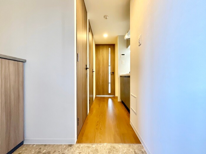 物件内観写真16　(廊下)