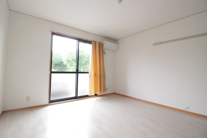 物件内観写真11　(居室)