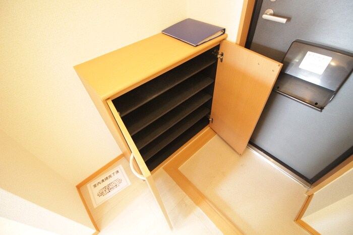 物件内観写真17　(靴箱)