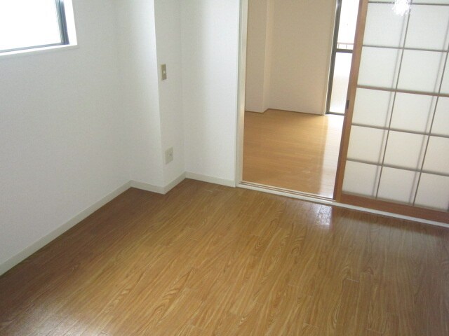 物件内観写真9　(居室)