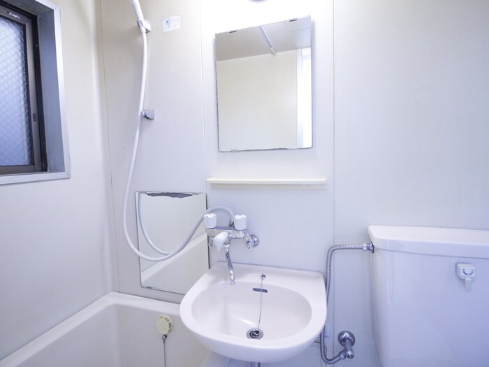 物件内観写真9　(洗面)