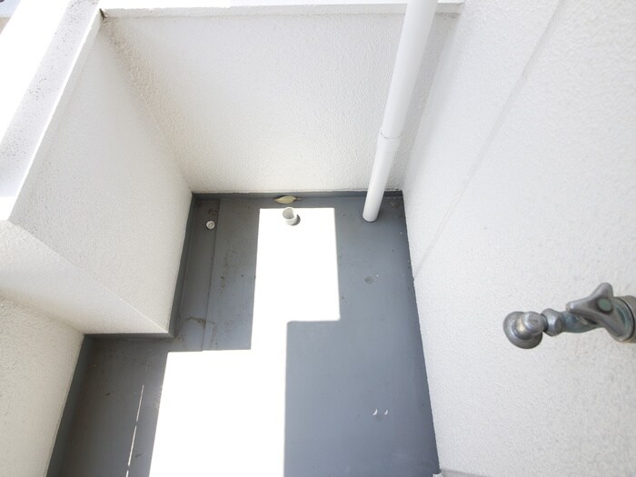 物件内観写真17　(洗濯機置場)