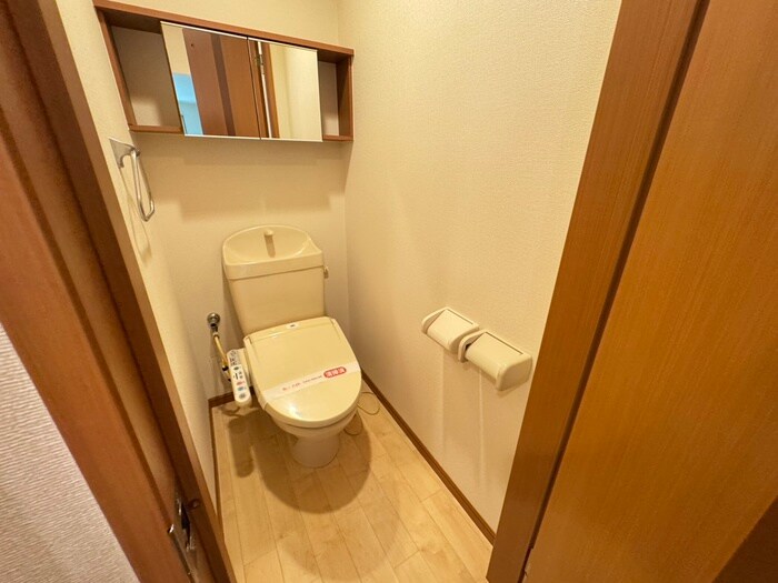 物件内観写真14　(トイレ)