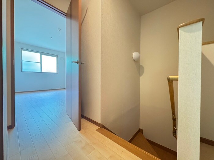 物件内観写真19　(廊下)