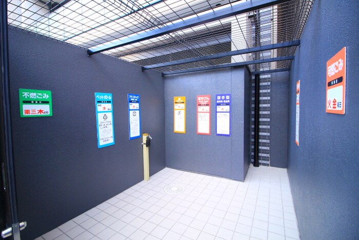 物件外観写真6　(建物設備)