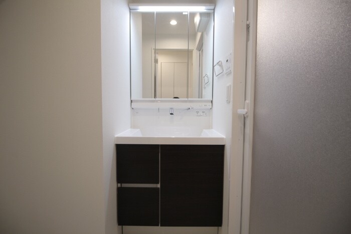物件内観写真10　(洗面)