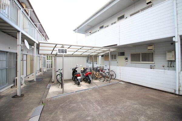 駐輪場