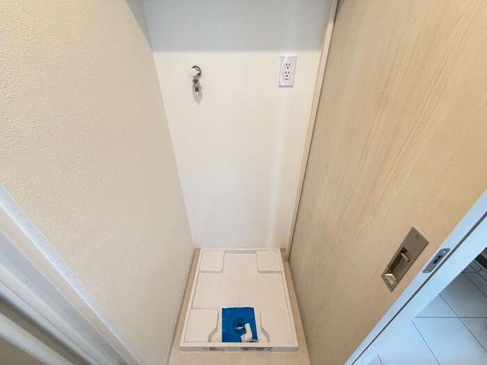 物件内観写真15　(洗濯機置場)