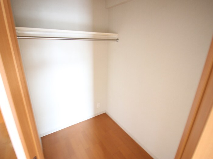 物件内観写真13　(収納)