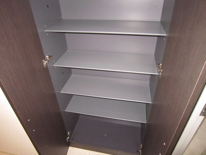 物件内観写真15　(靴箱)