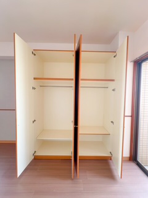 物件内観写真16　(収納)