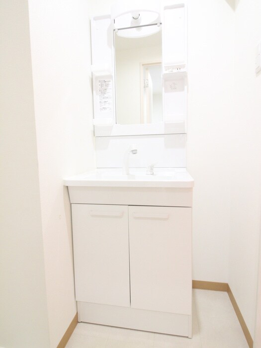 物件内観写真13　(洗面)