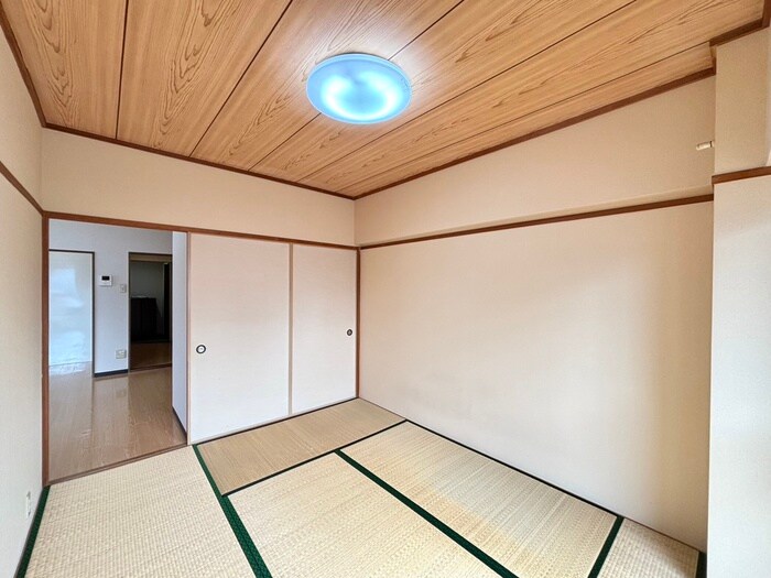 物件内観写真9　(居室)