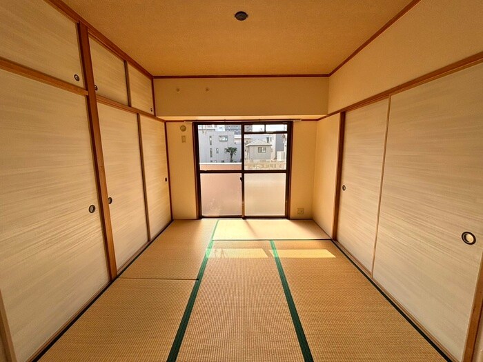 物件内観写真11　(居室)