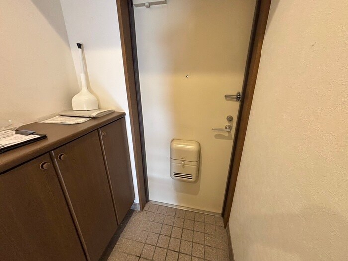 物件内観写真19　(玄関)