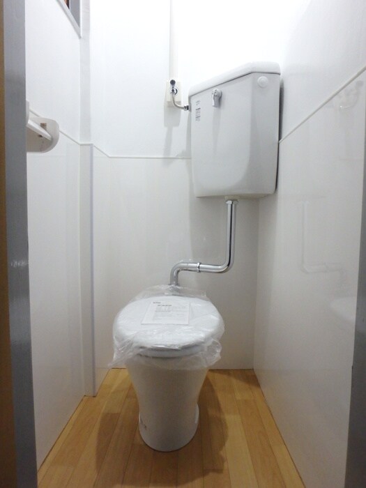 物件内観写真14　(トイレ)