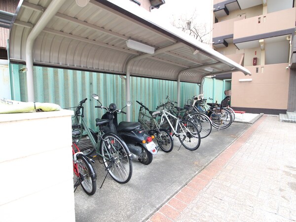 駐輪場