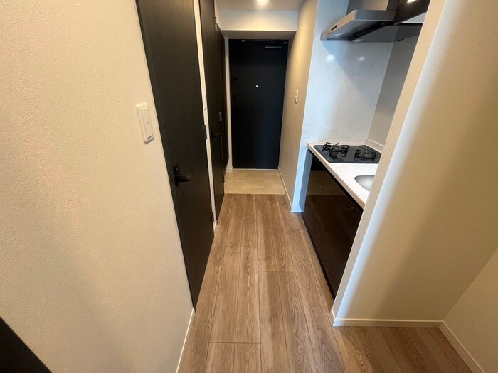 物件内観写真11　(廊下)