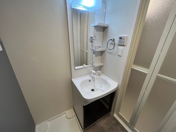 物件内観写真12　(洗面)