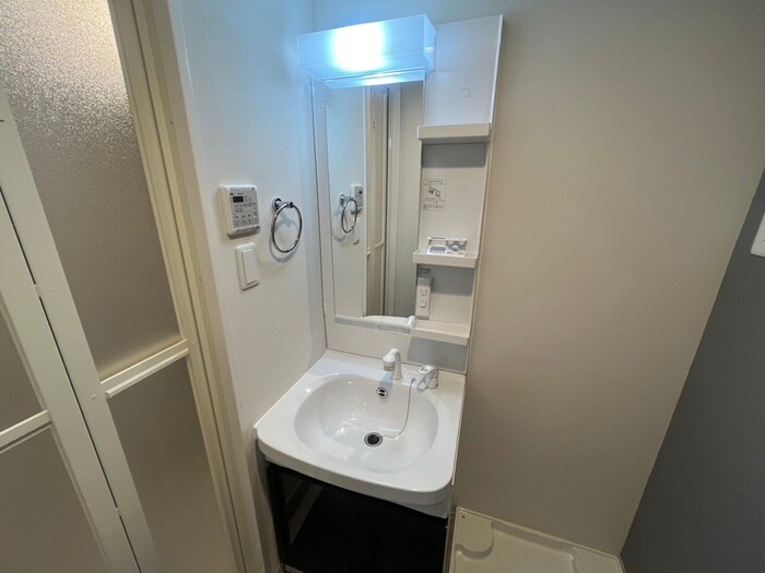 物件内観写真13　(洗面)