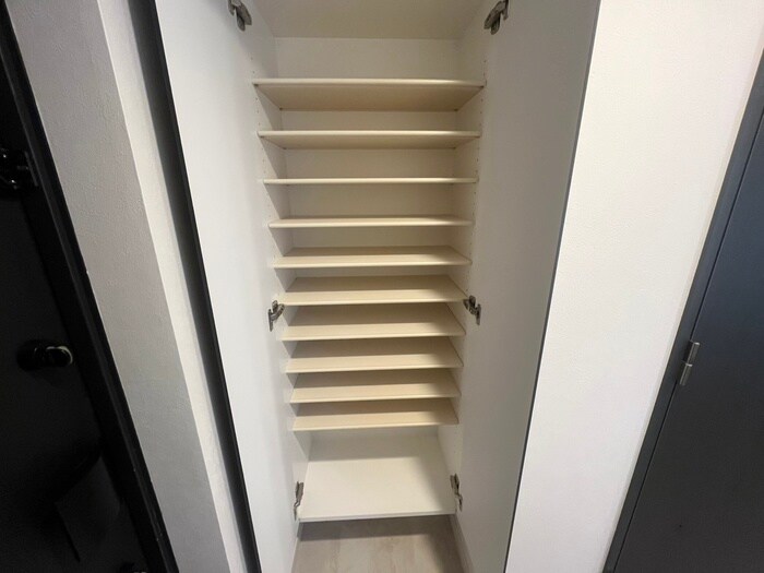 物件内観写真16　(靴箱)