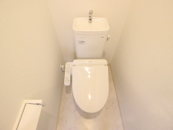 物件内観写真11　(トイレ)