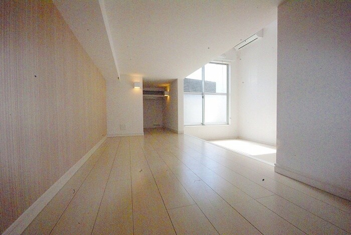 物件内観写真9　(ロフト)