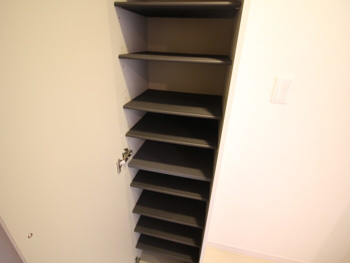 物件内観写真19　(靴箱)