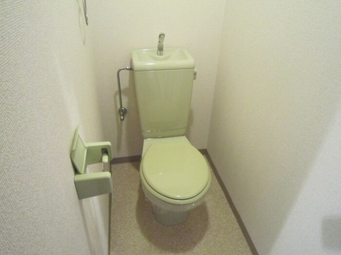 物件内観写真13　(トイレ)