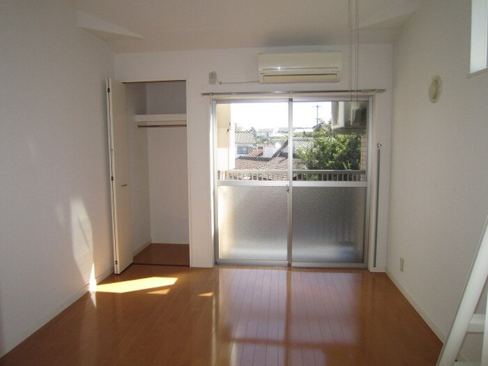 物件内観写真7　(居室)