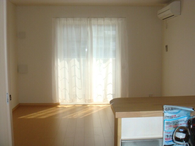 物件内観写真6　(居室)