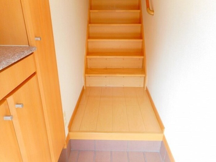 物件内観写真11　(廊下)