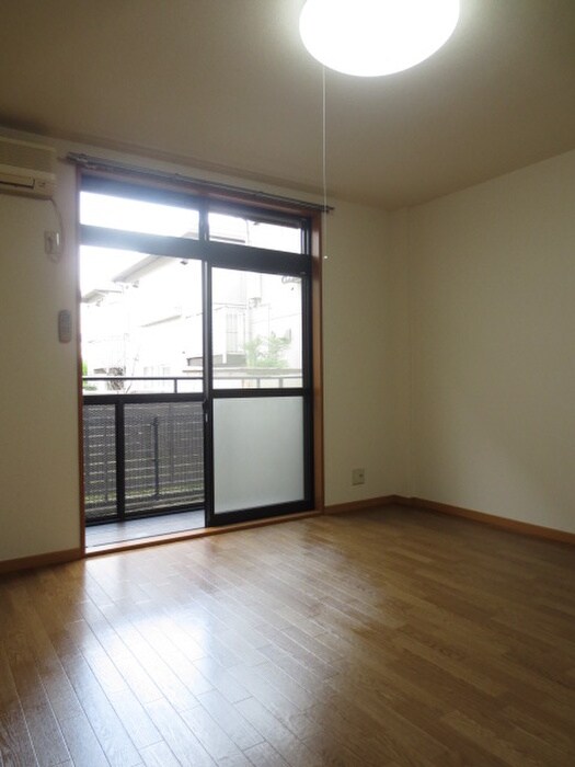 物件内観写真19　(居室)