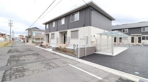 ハウス三本木　A棟外観写真