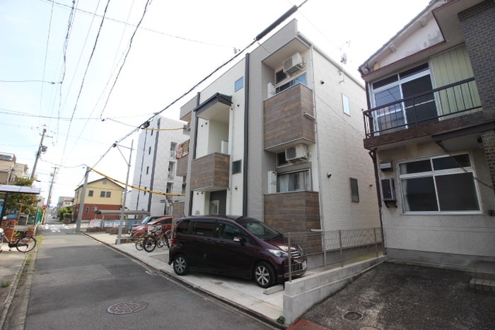 物件外観写真1　(外観写真)