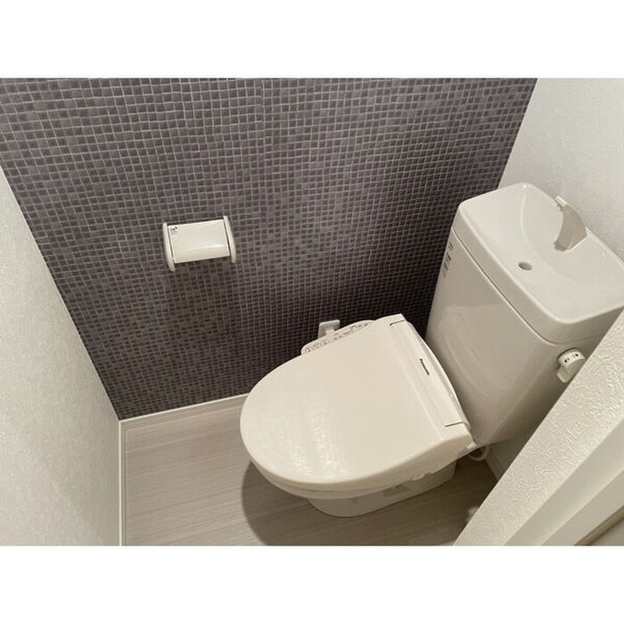 物件内観写真11　(トイレ)