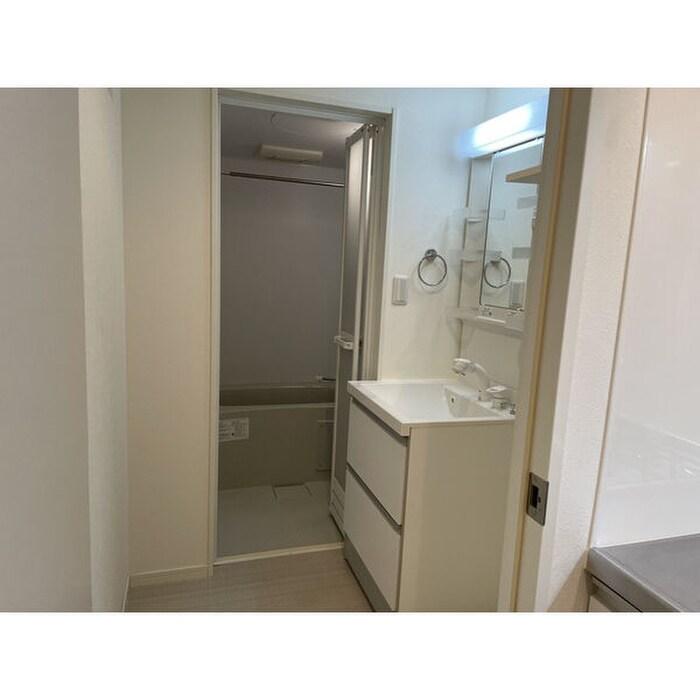 物件内観写真12　(洗面)