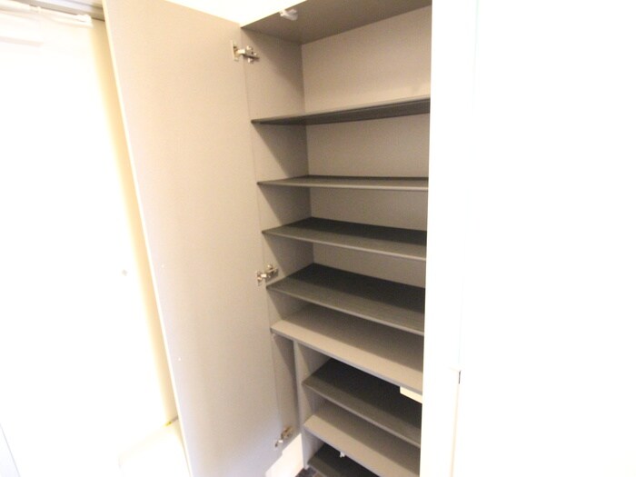 物件内観写真18　(靴箱)