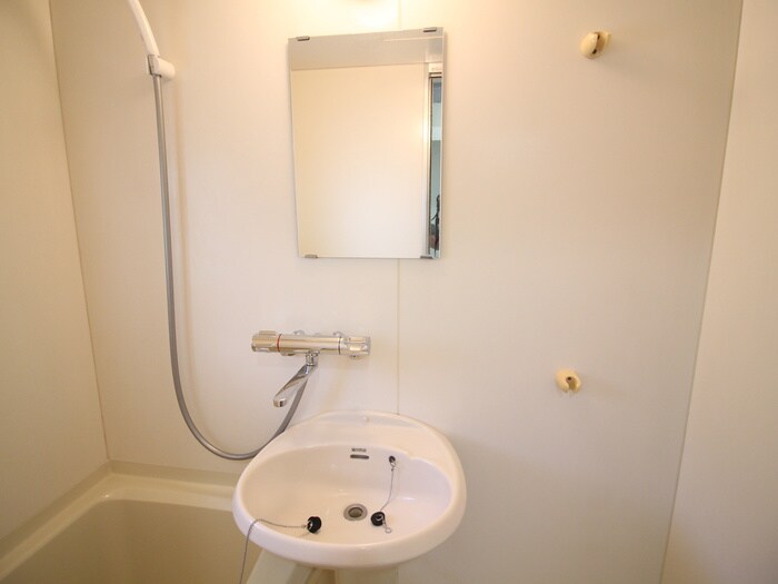 物件内観写真11　(洗面)