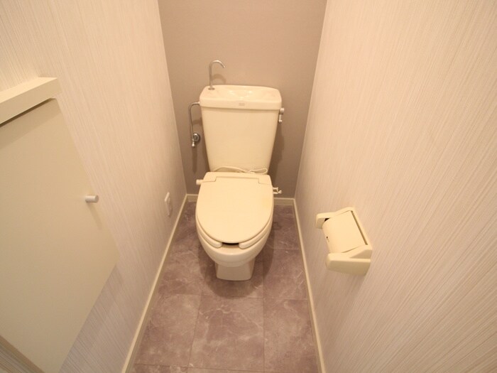 物件内観写真12　(トイレ)