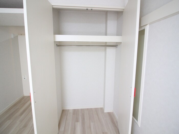 物件内観写真16　(収納)