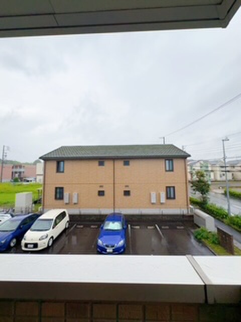 物件内観写真20　(室内からの展望)