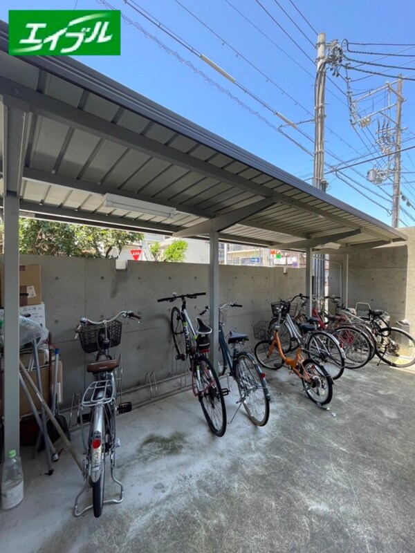 駐輪場