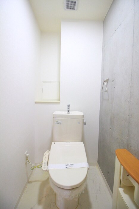 物件内観写真8　(トイレ)