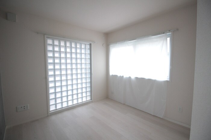 物件内観写真14　(居室)