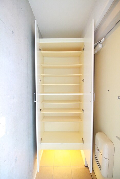 物件内観写真19　(靴箱)